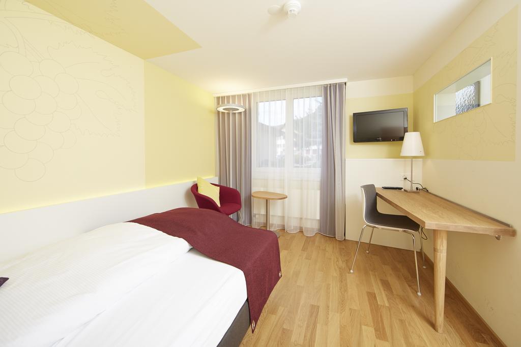 Hotel Restaurant Rebstock Wolhusen Rom bilde